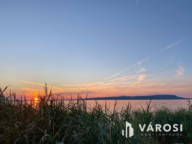 Balatonmáriafürdőn, 50m-re a strandtól!
