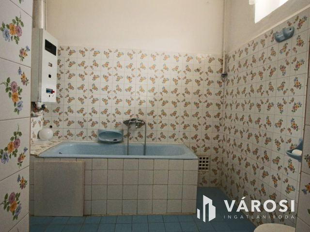 Apartmanház Békéscsaba belvárosában eladó!