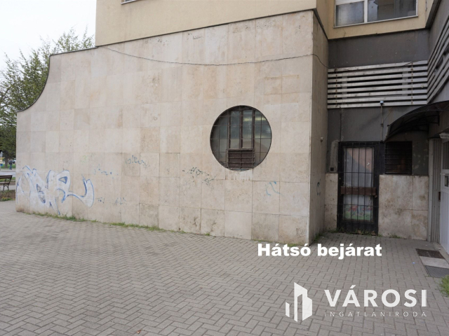 Remek elhelyezkedéssel üzlethelység Székesfehérváron!