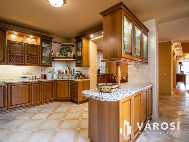 Otthonos álomház a Ráchegyen