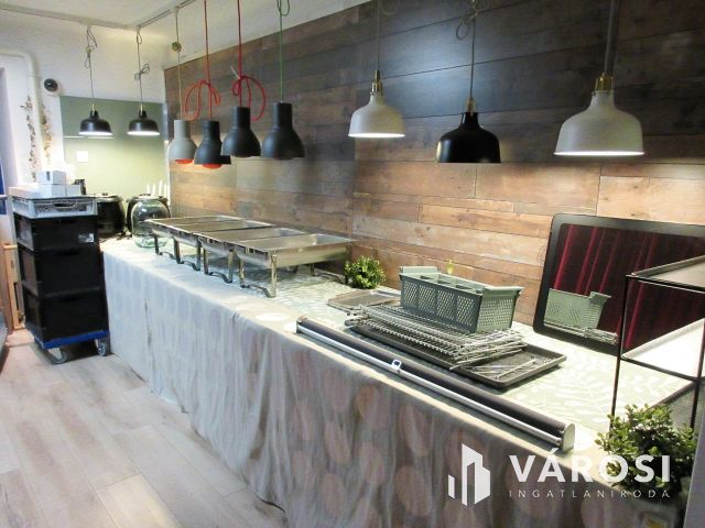 Budapest VII. kerületi üzlethelyiség