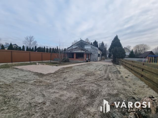 Balatonmáriafürdőn, 50m-re a strandtól!