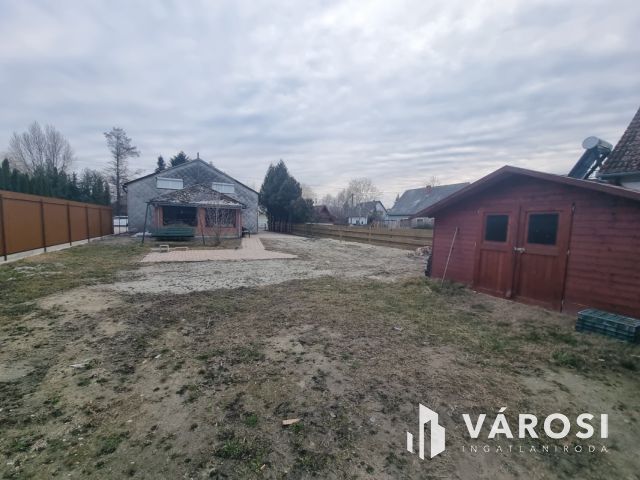Balatonmáriafürdőn, 50m-re a strandtól!