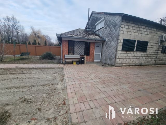 Balatonmáriafürdőn, 50m-re a strandtól!