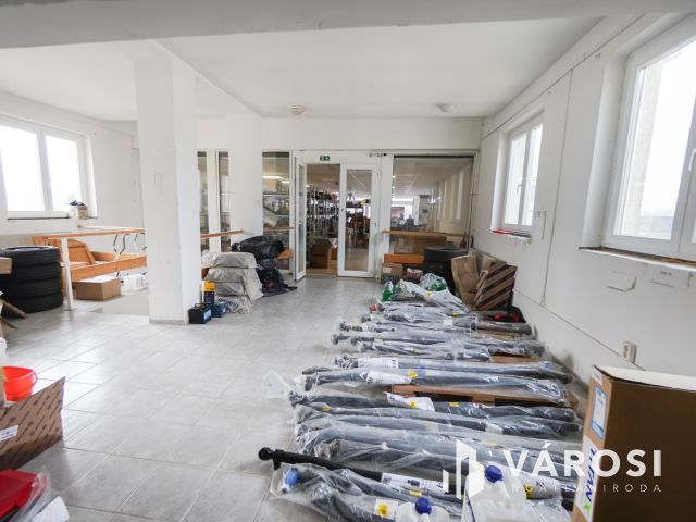 Többfunkciós üzlethelyiség Vértesszőlősön!