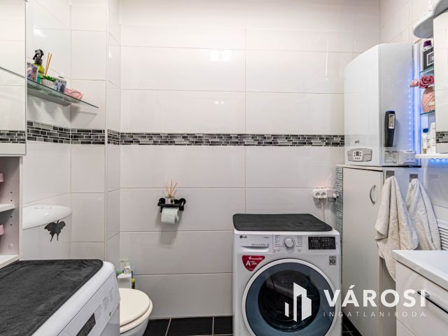 Stílusos, tágas tégla lakás, modern belső térrel