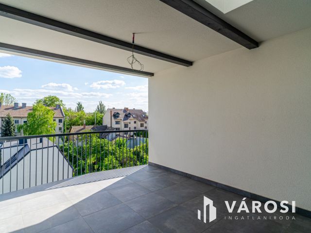 Penthouse a belváros szélén