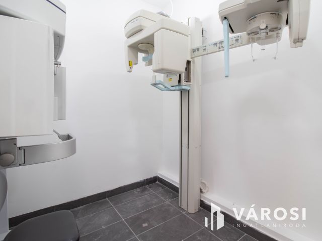 Felszerelt, berendezett, 21 m2-es fogászati rendelő Újbudán
