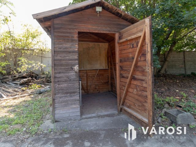 Ipari-logisztikai célokra alkalmas, 3498 m2-es telek, 15.ker