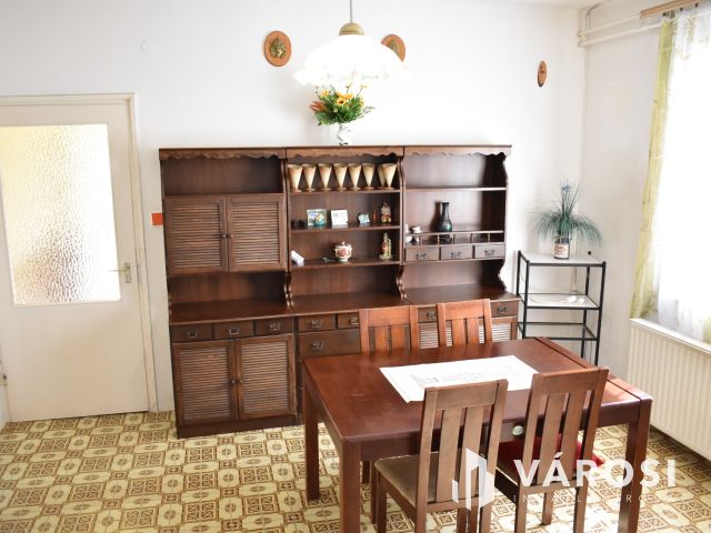 Két generációs családi ház a románvároson!