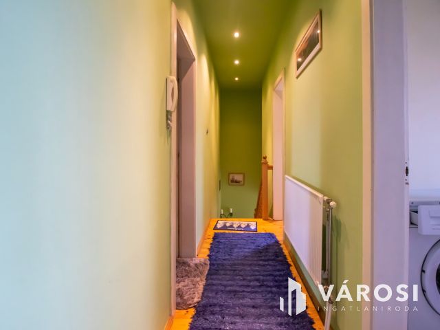 Vidám hangulatú nagy lakás