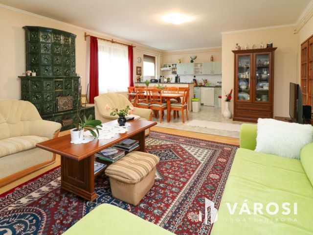 Családi ház 2 apartmannal Gyulán, a Várfürdő közelében!