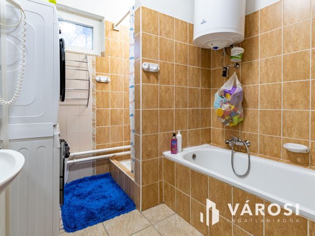 Családi ház Ürömön, akár három generációnak