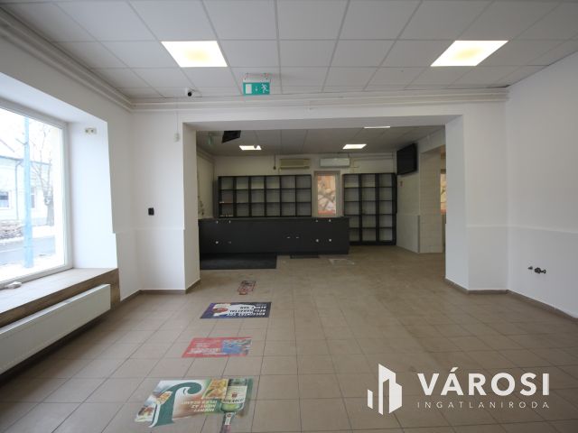 Belvárosi üzlethelyiséget kínálok kiadásra