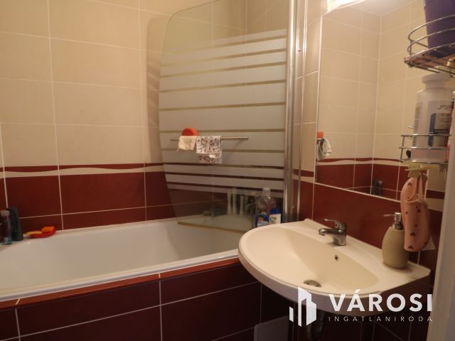 Eladó Panel Lakás Hódmezővásárhelyen !