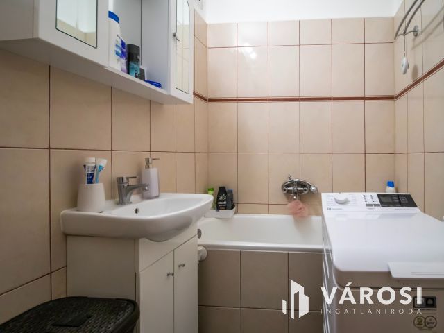 Gyorsan költözhető 2 szobás panellakás