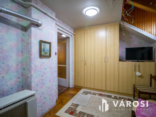 Nagylakás saját kertrésszel