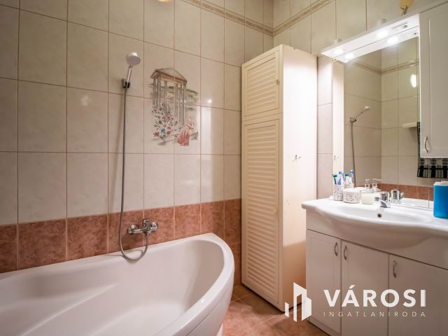 Tágas családi fészek Lovasberényben - 5 szoba, 3 fürdőszoba!