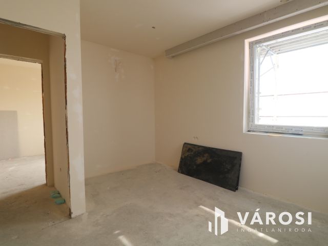 Baktói ikerház,minőségi kulcsrakész kivitelben.