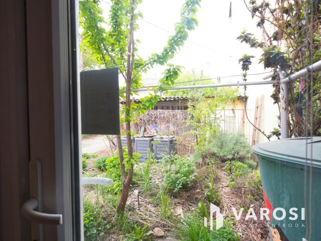 SZEGEDEN Móravároson családi házat kínálok