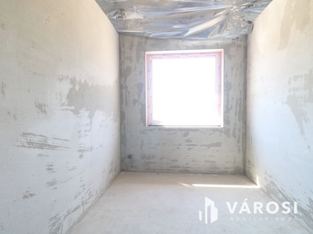 Kulcsrakész családi ház, 10 éves szaldó elszámolással.