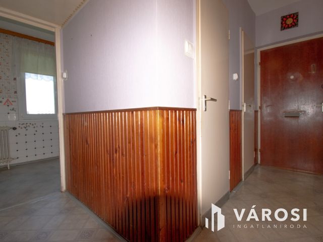 Saját ízlésére formálható 53 m2-es lakás Adyváros szívében