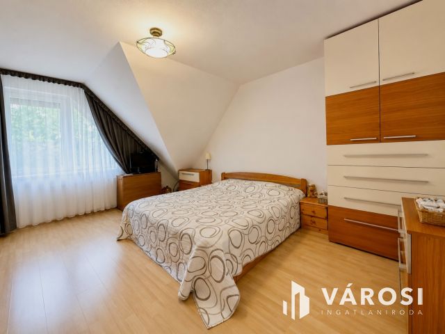 KIVÁLÓ HELYEN, FELÚJÍTOTT LAKÁS DEBRECEN BELVÁROSÁBAN!